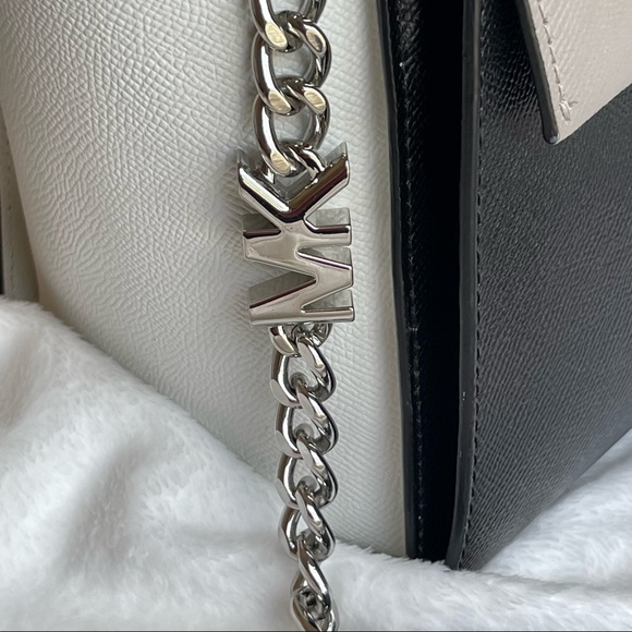 Michael Kors Sylvia Medium Top Zip Leather Purse - Picture 2 of 10